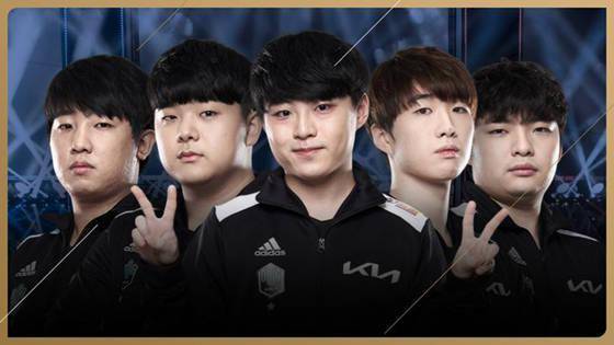 两位教练在 两位教练在