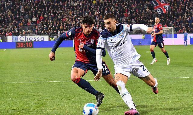 他在逆境中 他在逆境中