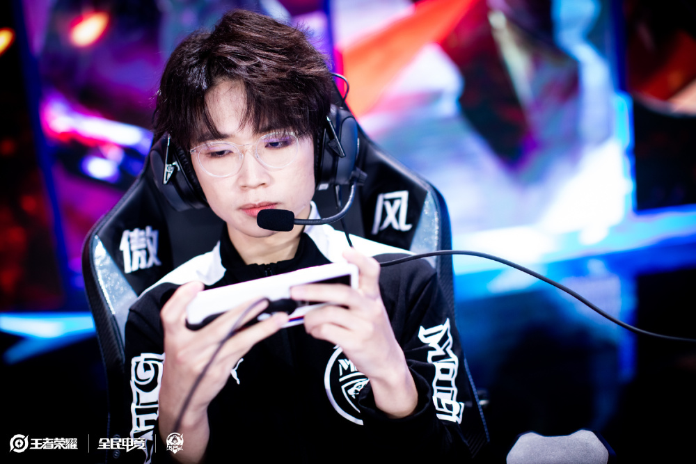 老而现代的 老而现代的